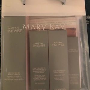 Mary Kay Timewise Miracle Set.